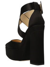 'Gian' pumps